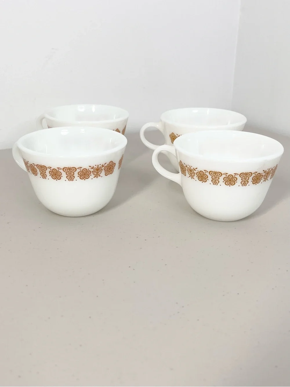 Pyrex vintage set